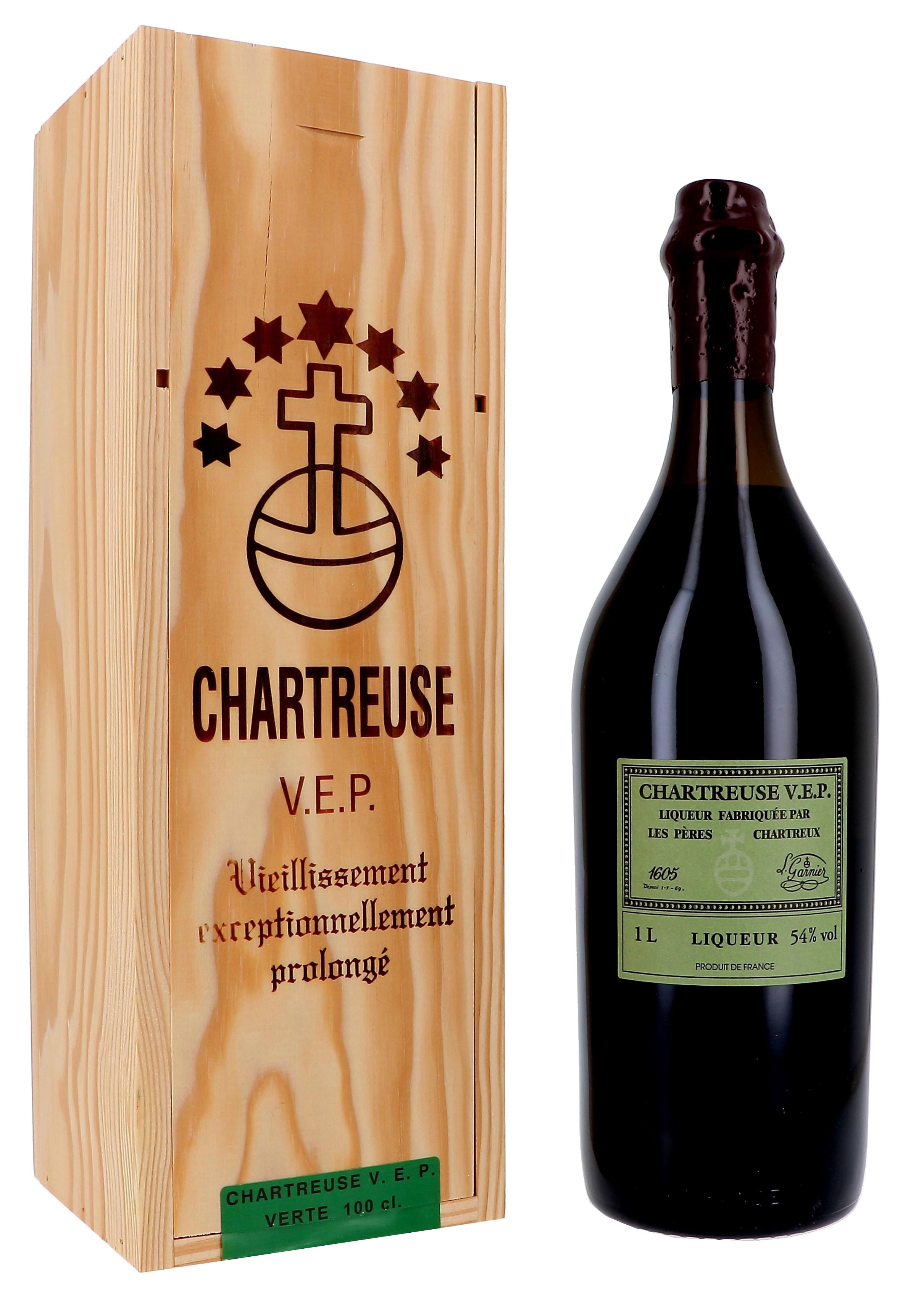 Chartreuse VEP 1L 54% Liqueur en caisse bois