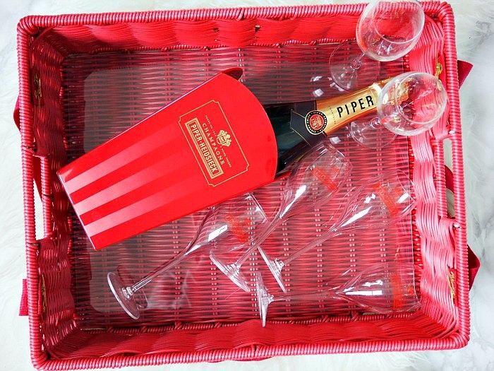 Champagne Piper Heidsieck 75cl Brut Usheret Mand + 6 glazen in geschenkverpakking