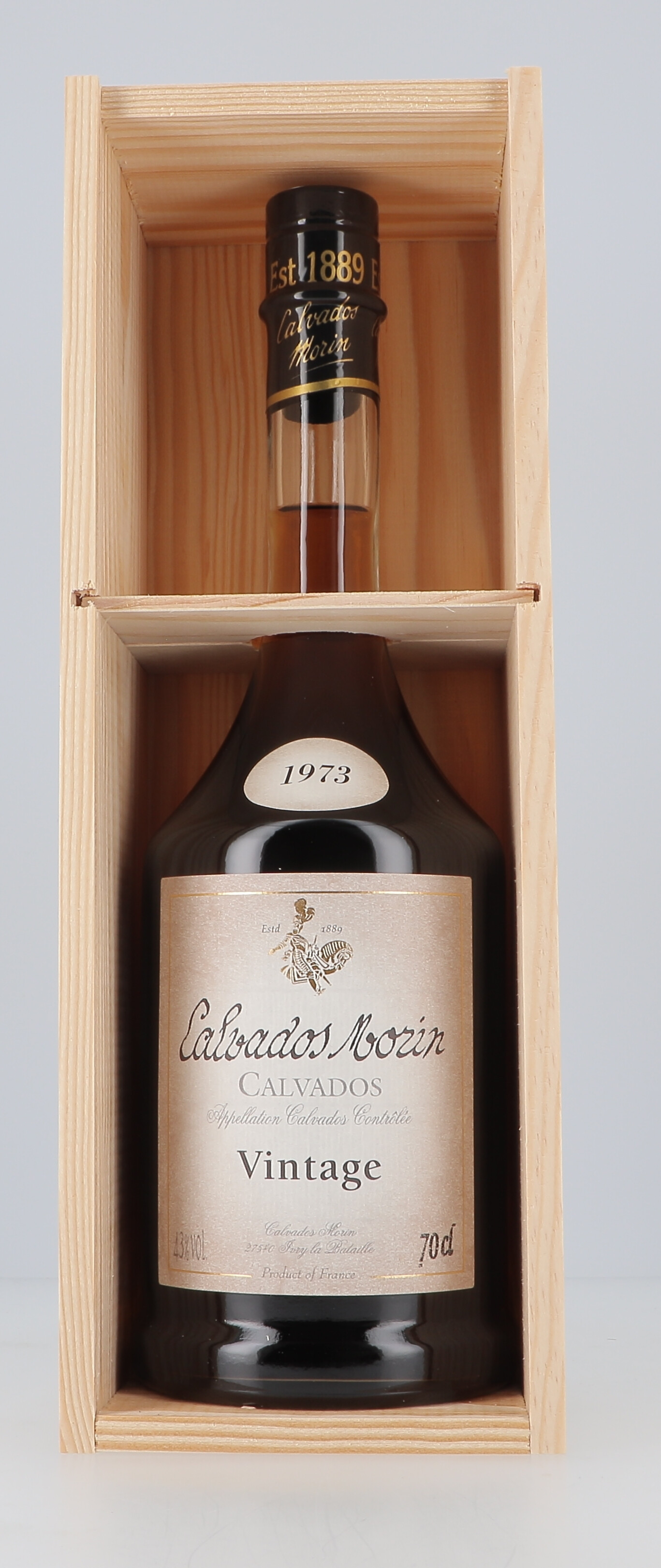 Calvados Morin Vintage 1973 70cl 43% Wooden Case