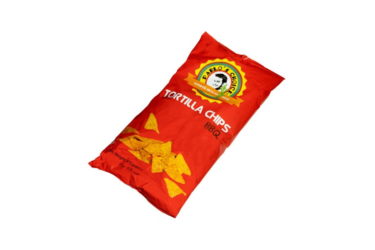 De BBQ chips gebakken van maïstortilla’s. Maar waarmee onderscheidt deze Nachos chips zich nou? De nacho chips van Pablo’s Choice zijn net iets dikker, waardoor ze langer knapperig blijven, als er gesmolten kaas of kaassaus op zit. Ze worden dus niet zo s